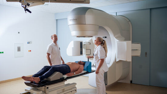 Jak se v praxi uplatňují neuroprotektivní přístupy při léčbě mozkových metastáz